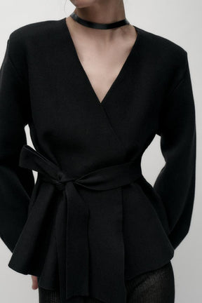 BELTED BLAZER WITH SHOULDER PADS